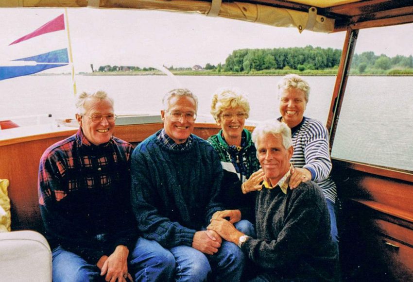 Piet, Roel, Gré, Ben en Wilma op de boot-2.jpg