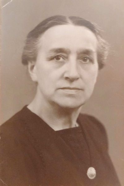 Oma de Korte.jpg