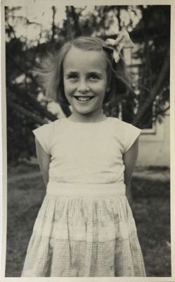 18 Elizabeth Margaret Robertson 8 years Zuid-Afrika 1951.jpg